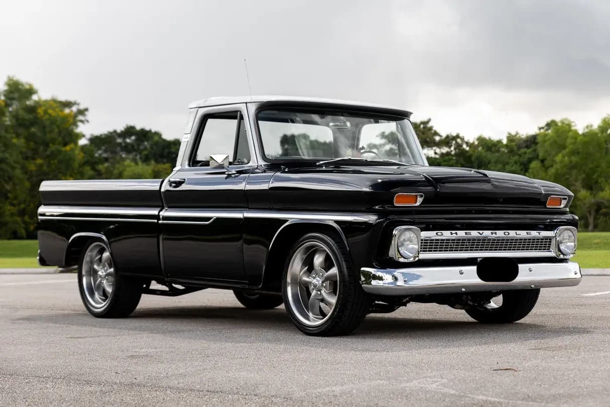 1966 Chevrolet C10 Custom Pickup 327 video preview