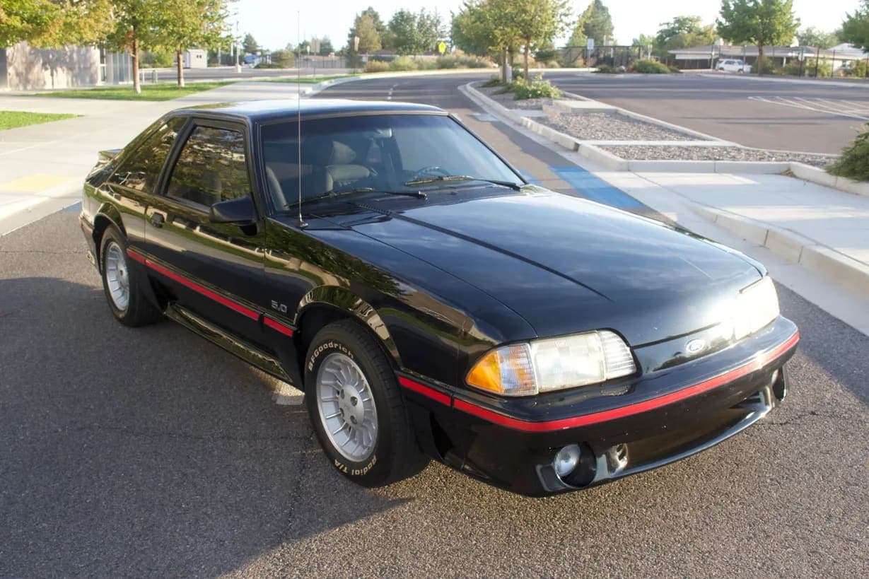 1989 Ford Mustang GT 5.0 Hatchback, view