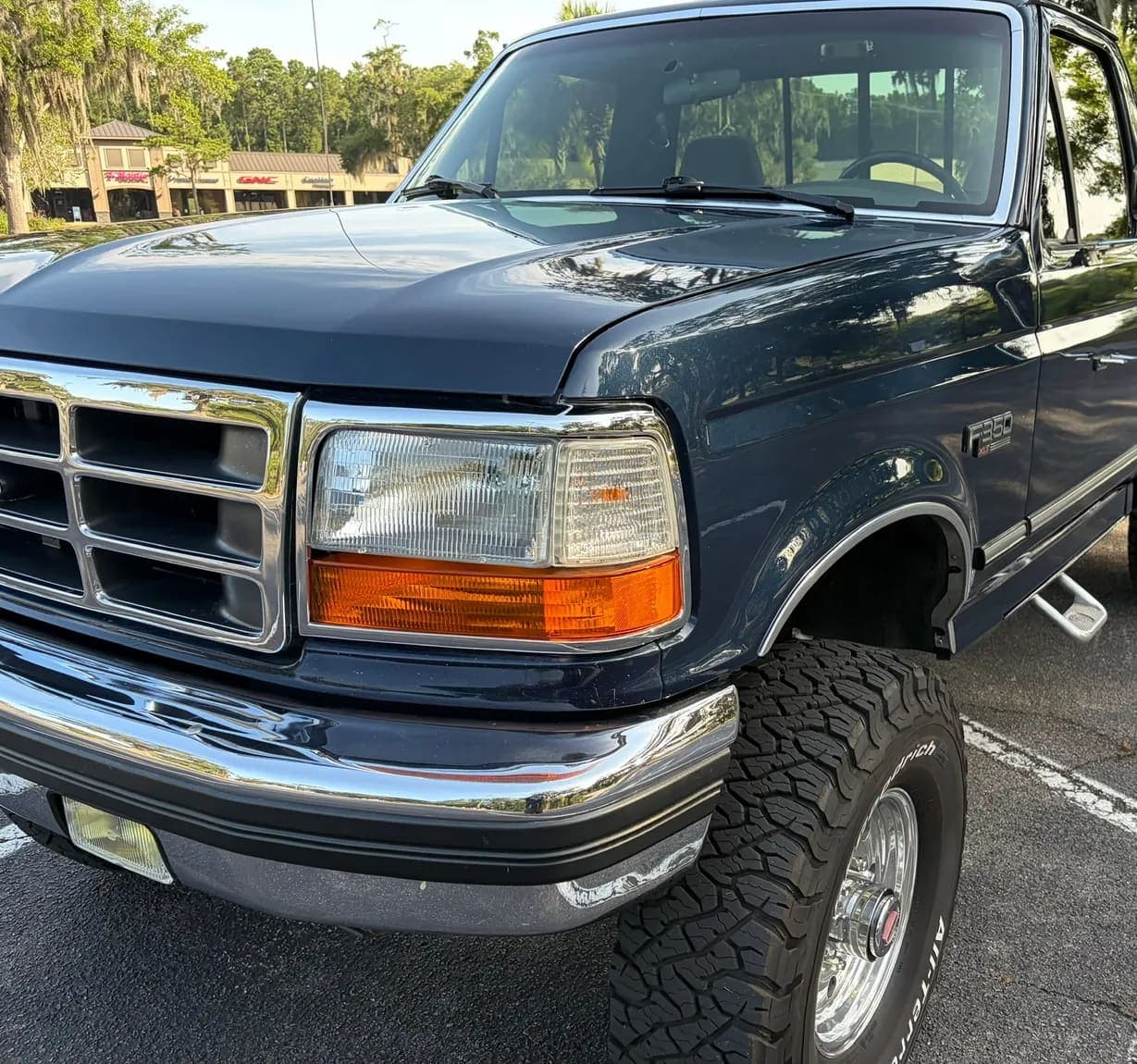 1993 Ford F-350 XLT, view