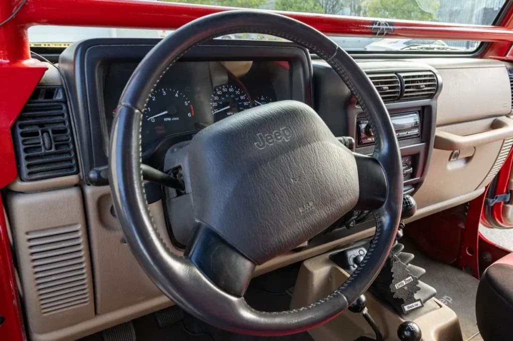 2000 Jeep Wrangler Sport 4.0, view