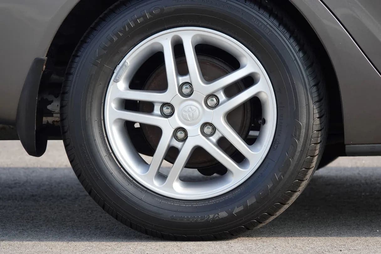 2002 Toyota Camry LE, view