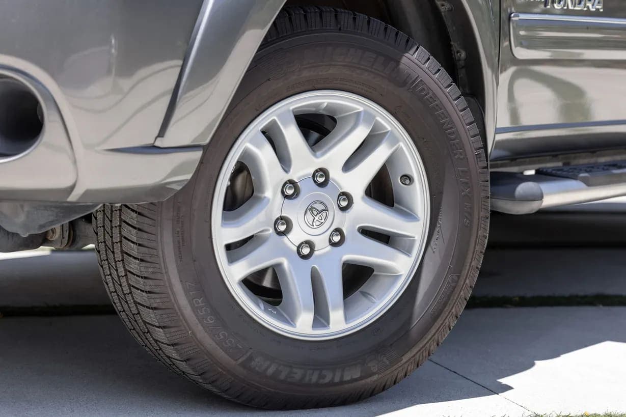 2006 Toyota Tundra SR5 Double Cab V8, view