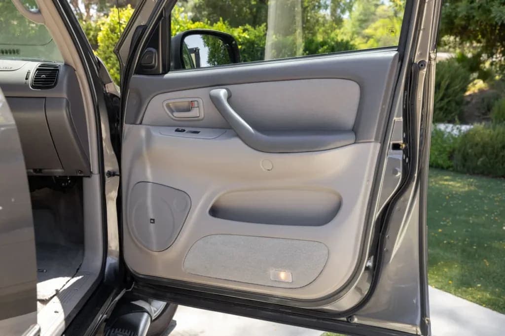 2006 Toyota Tundra SR5 Double Cab V8, view