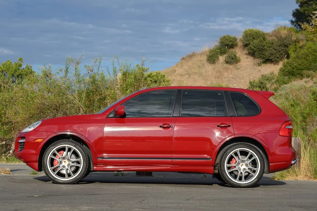 2008 Porsche Cayenne GTS, view
