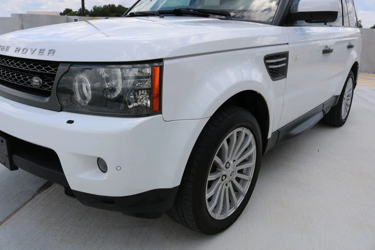 2011 Land Rover Range Rover Sport HSE, view