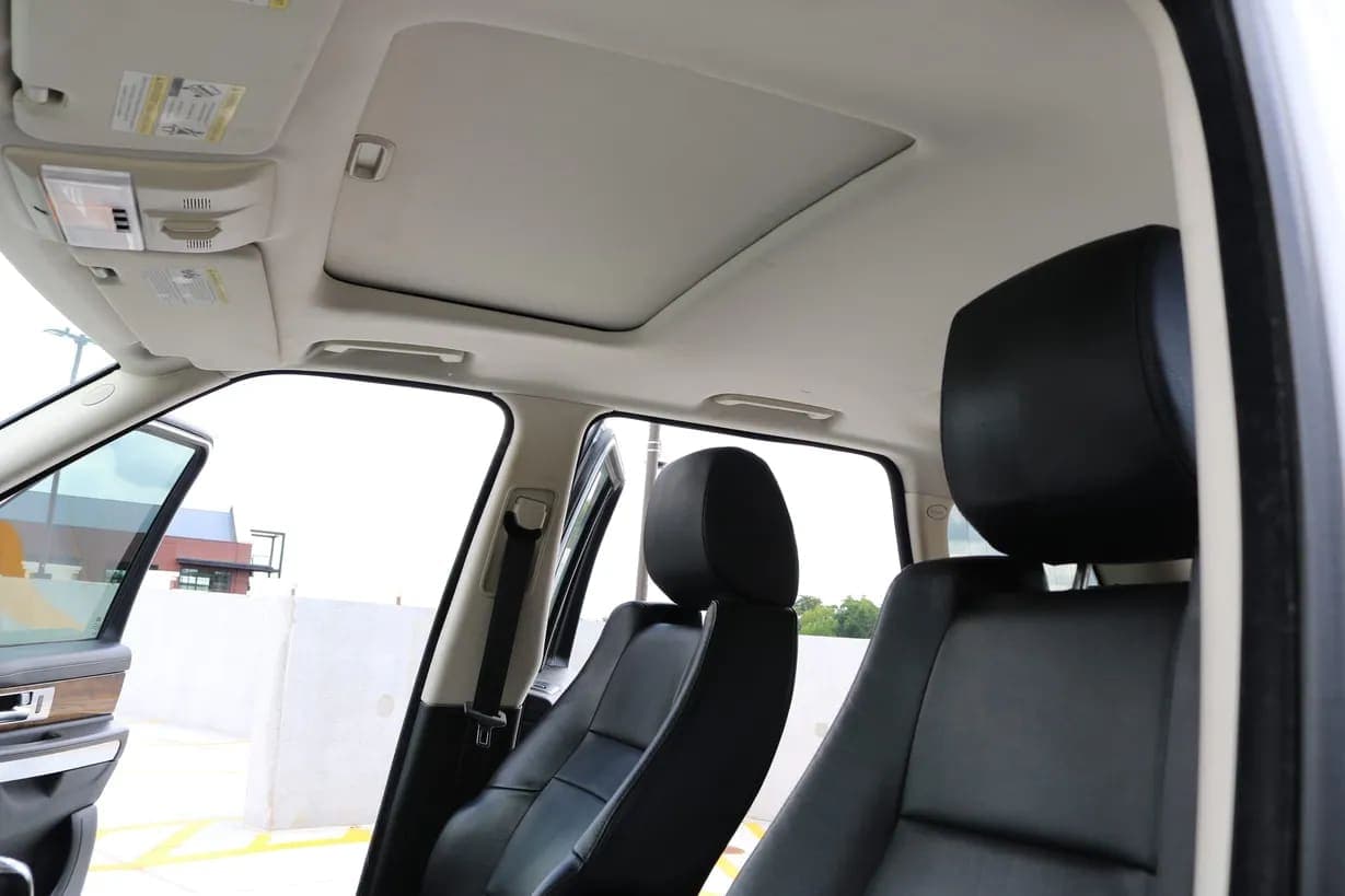 2011 Land Rover Range Rover Sport HSE, view