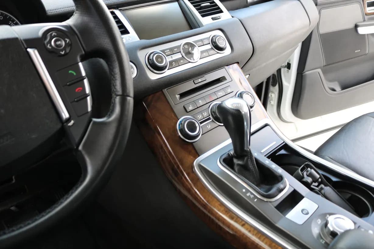 2011 Land Rover Range Rover Sport HSE, view