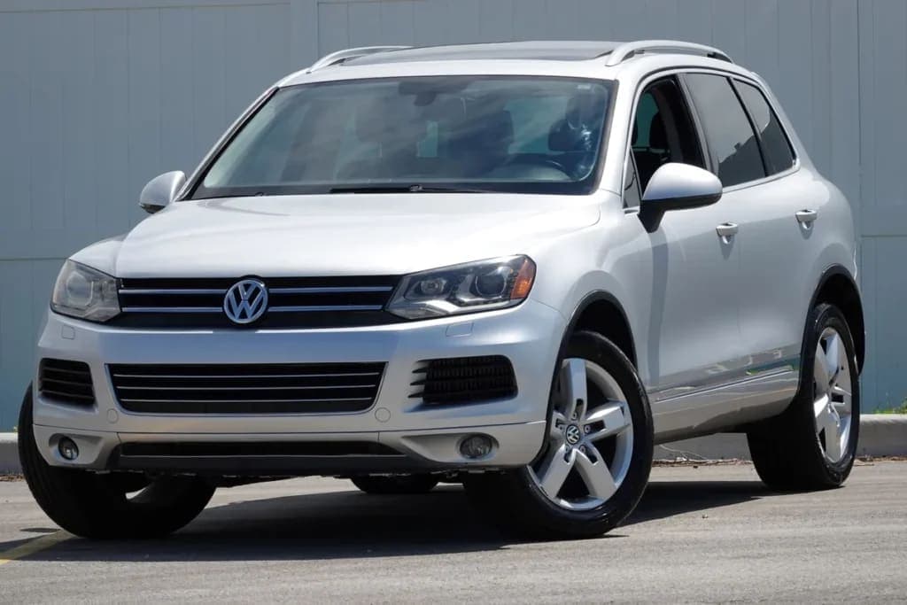 2014 Volkswagen Touareg Lux TDI, view