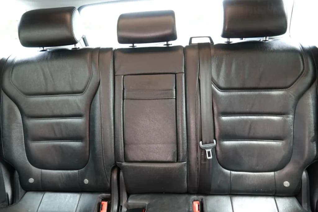 2014 Volkswagen Touareg Lux TDI, view