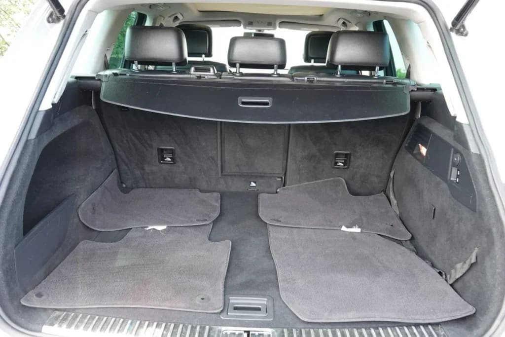 2014 Volkswagen Touareg Lux TDI, view
