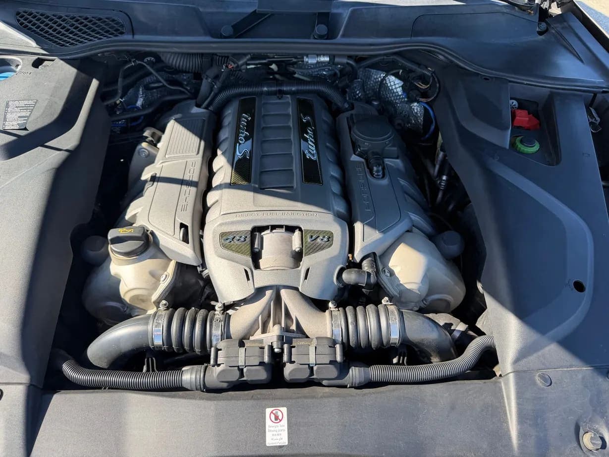 2016 Porsche Cayenne Turbo S, view