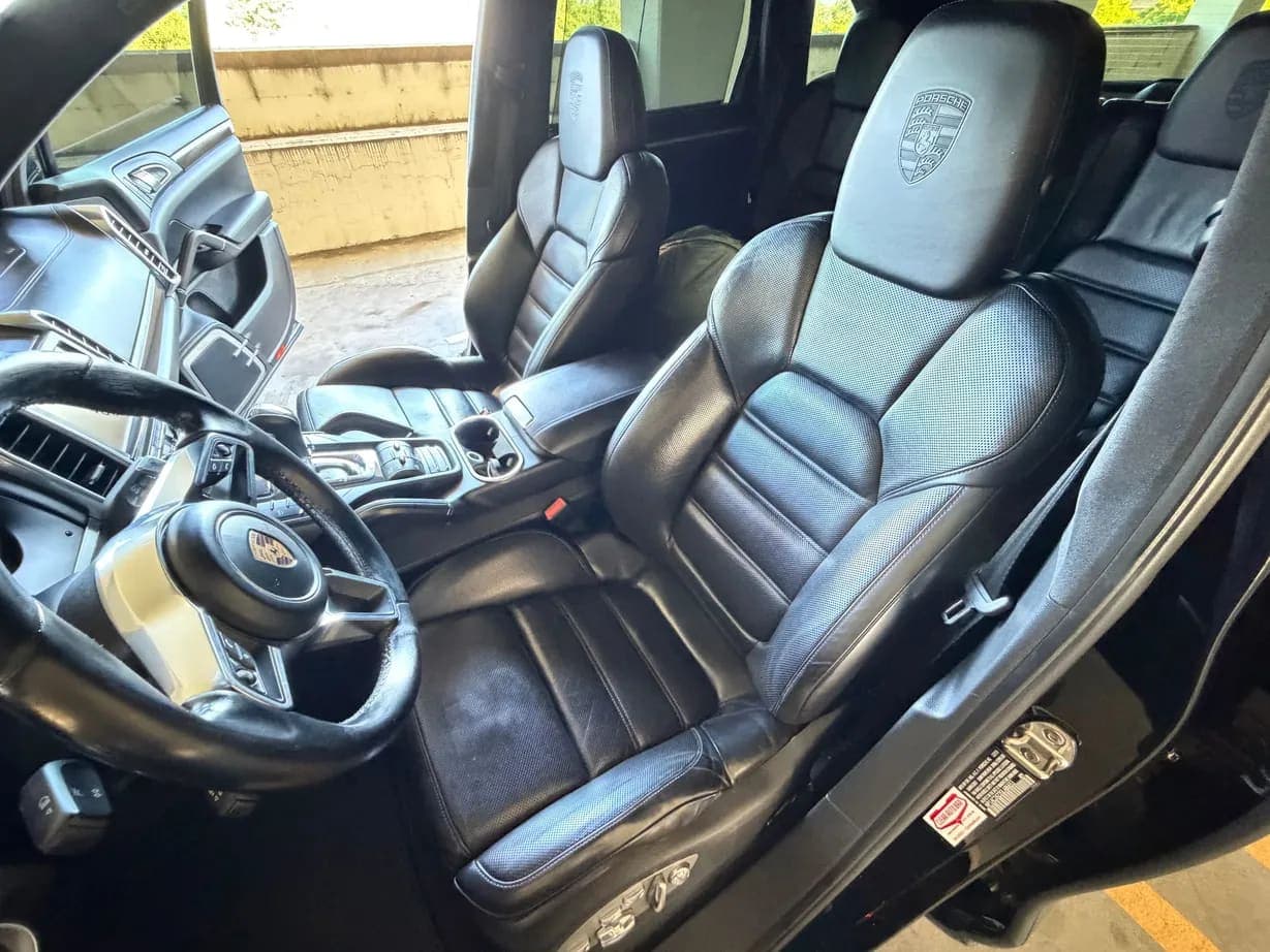 2016 Porsche Cayenne Turbo S, view