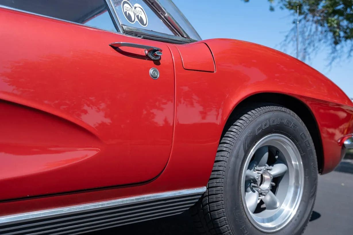 1962 Chevrolet Corvette 5-Speed, view