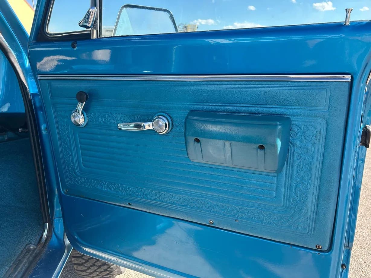 1971 Chevrolet K5 Blazer CST, view