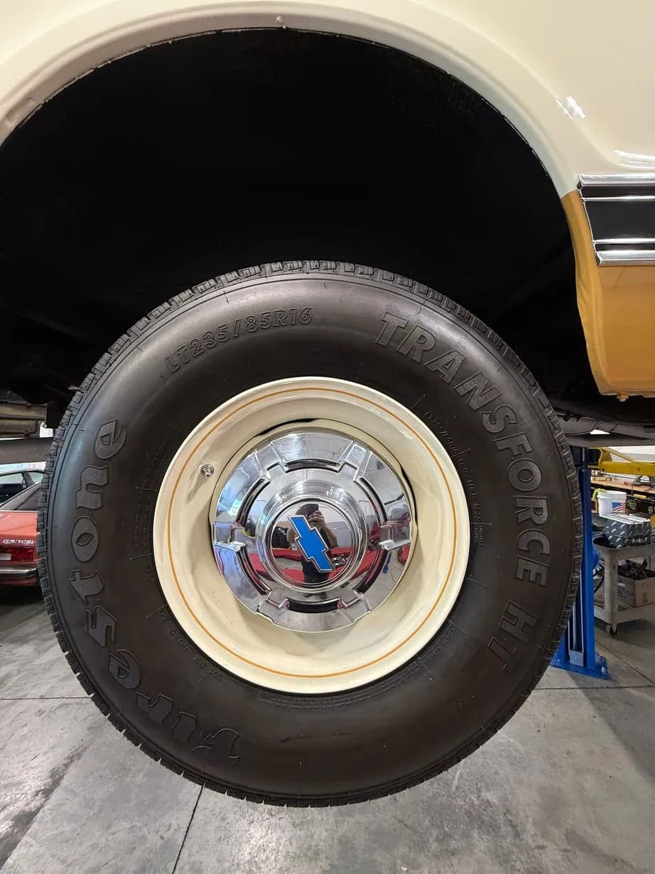 1972 Chevrolet C20 Custom Deluxe Pickup, view