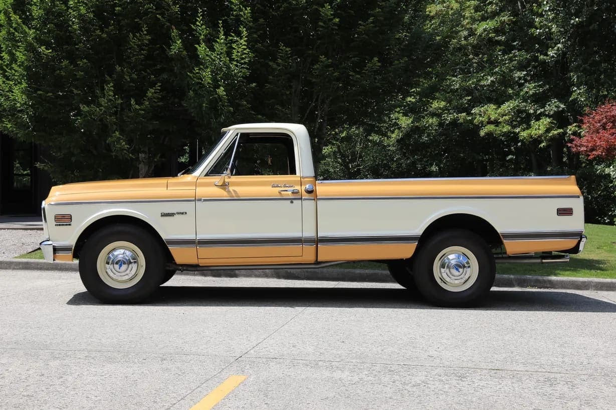 1972 Chevrolet C20 Custom Deluxe Pickup, view