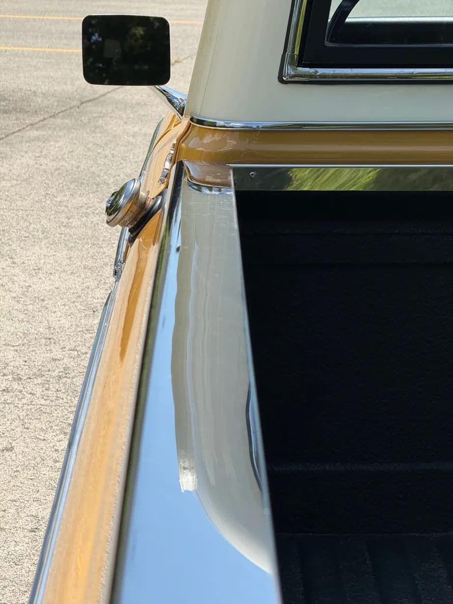 1972 Chevrolet C20 Custom Deluxe Pickup, view