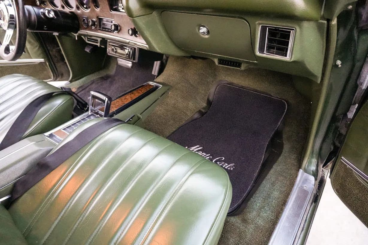 1972 Chevrolet Monte Carlo, view