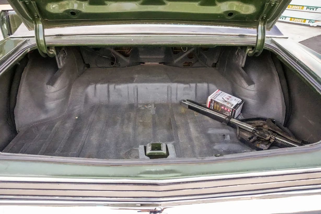 1972 Chevrolet Monte Carlo, view
